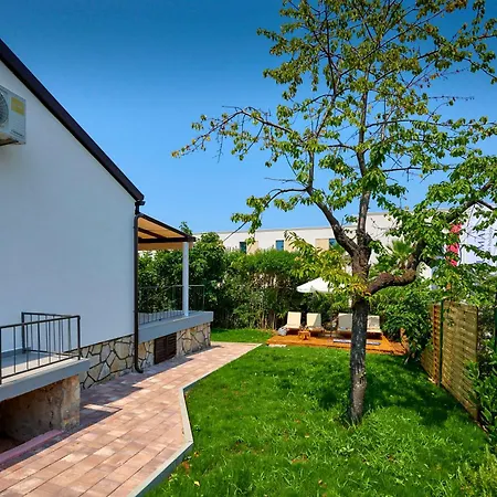 Villa Spadici 80m From The