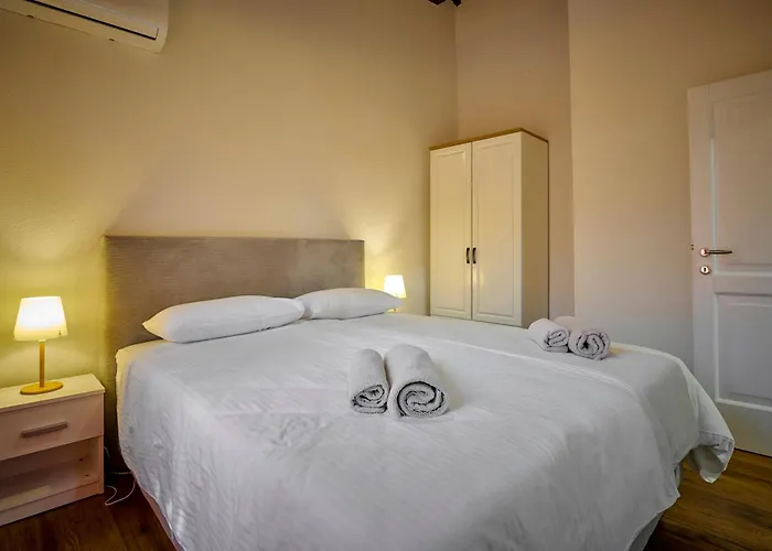 Spadici 80m From The Villa