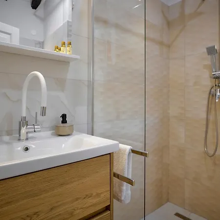 别墅 Spadici 80m From The 波雷奇