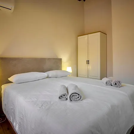 Spadici 80m From The Vila