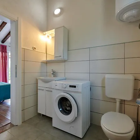 Spadici 80m From The