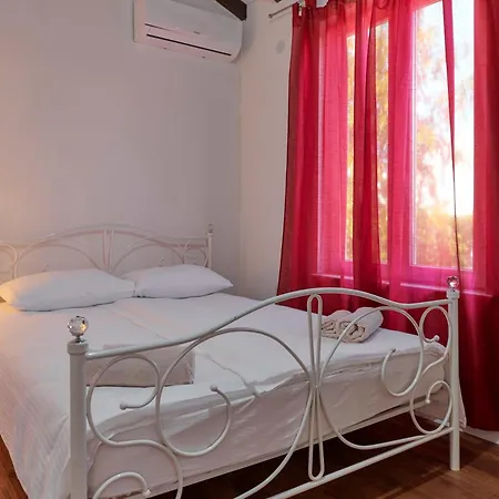 Spadici 80m From The Willa *