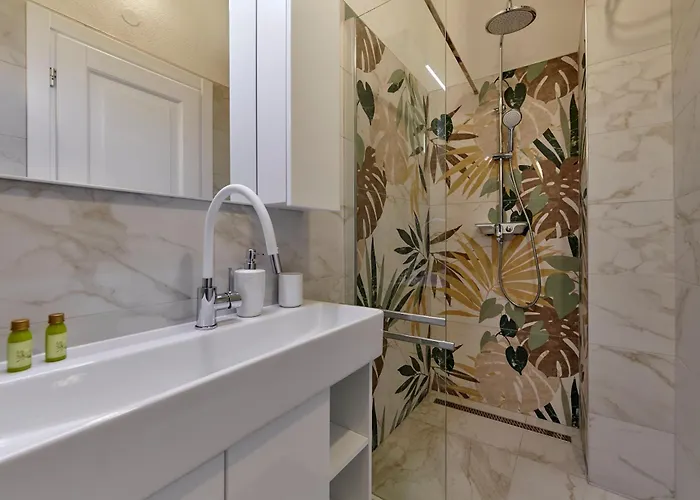 Spadici 80m From The