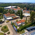 Spadici 80m From The Vila Porec