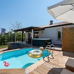 Spadici 80m From The Porec