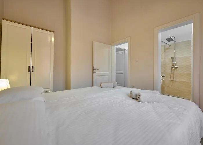 Vila Spadici 80m From The *